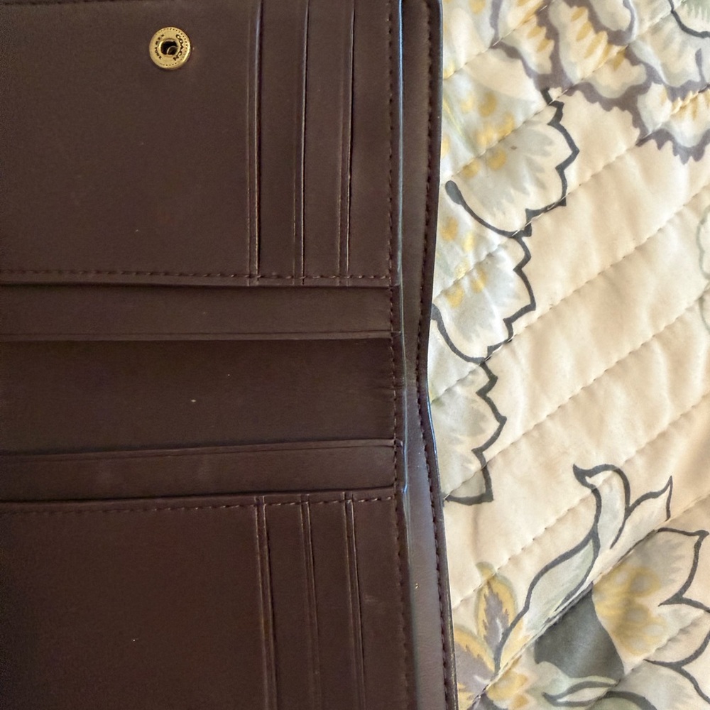 Coach Snap Bifold Wallet **Snap is MISSING** - Picture 2 of 5
